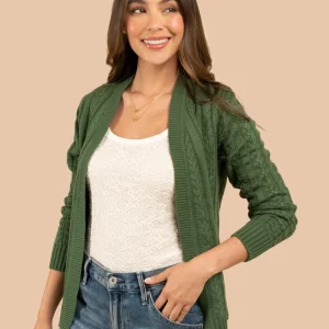 Saco tejido color verde con diseño trenzado 106752