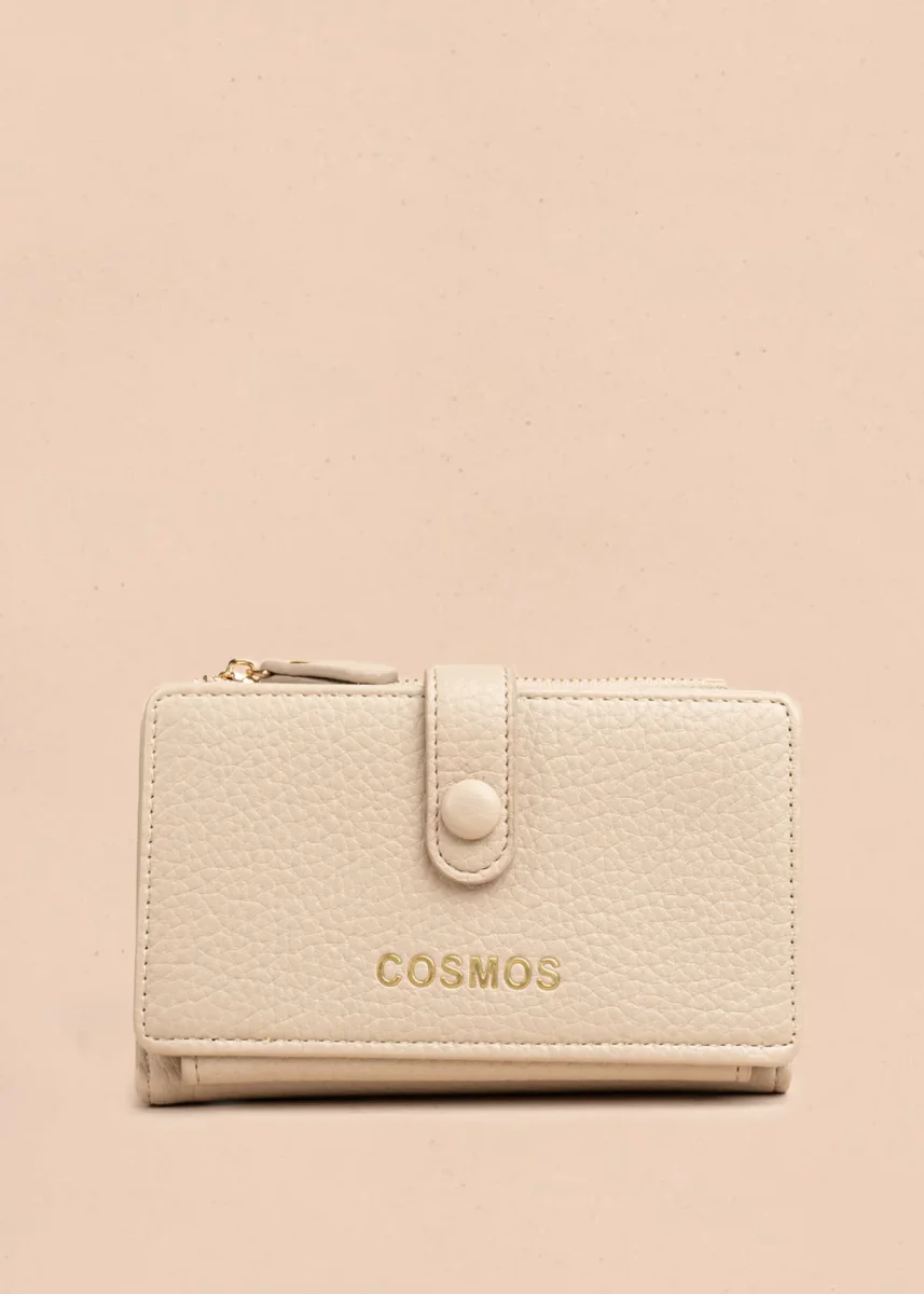 Billetera grande color beige con broche y logo dorado COSMOS 106782