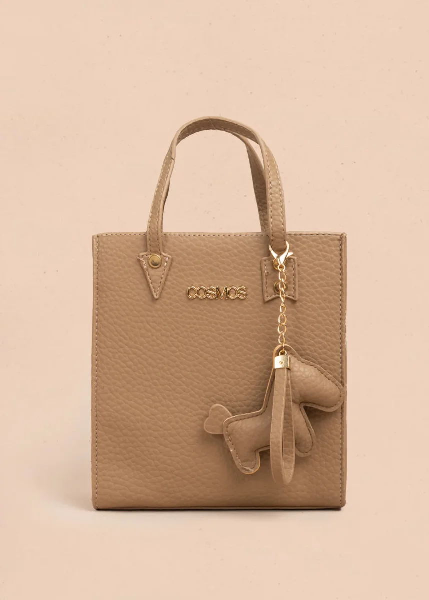 Bolso manos libres color moca con llavero 106984