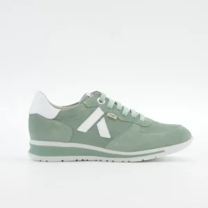 DEPORTIVO CALLAGHAN MUJER COLOR VERDE SUAVE CON CORDONES 87120 SALVIA