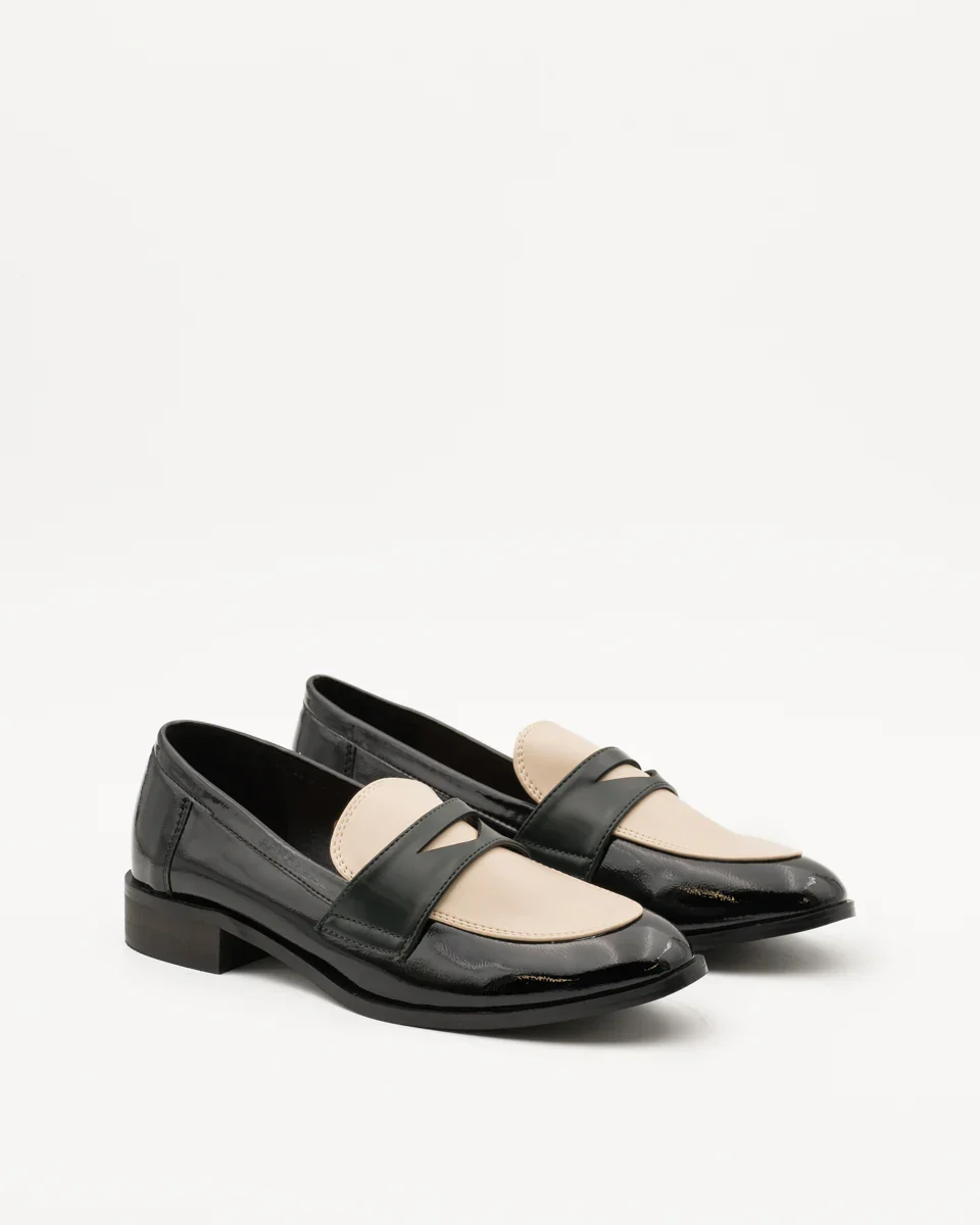 MOCASIN PLANO CHAROL NEGRO AD.VERDE BEIG CF3360