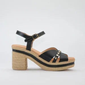SANDALIA MUJER TACON Y PLATAFORMA COLOR NEGRO CON TACHAS PITILLOS 30213