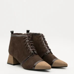BOTINES TACON BAJO CORDON MARRON CUERO A5406
