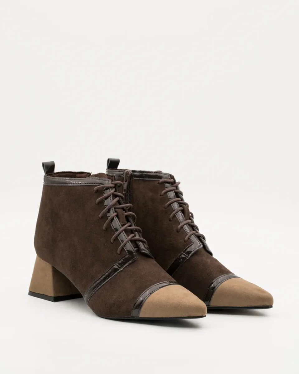 BOTINES TACON BAJO CORDON MARRON CUERO A5406