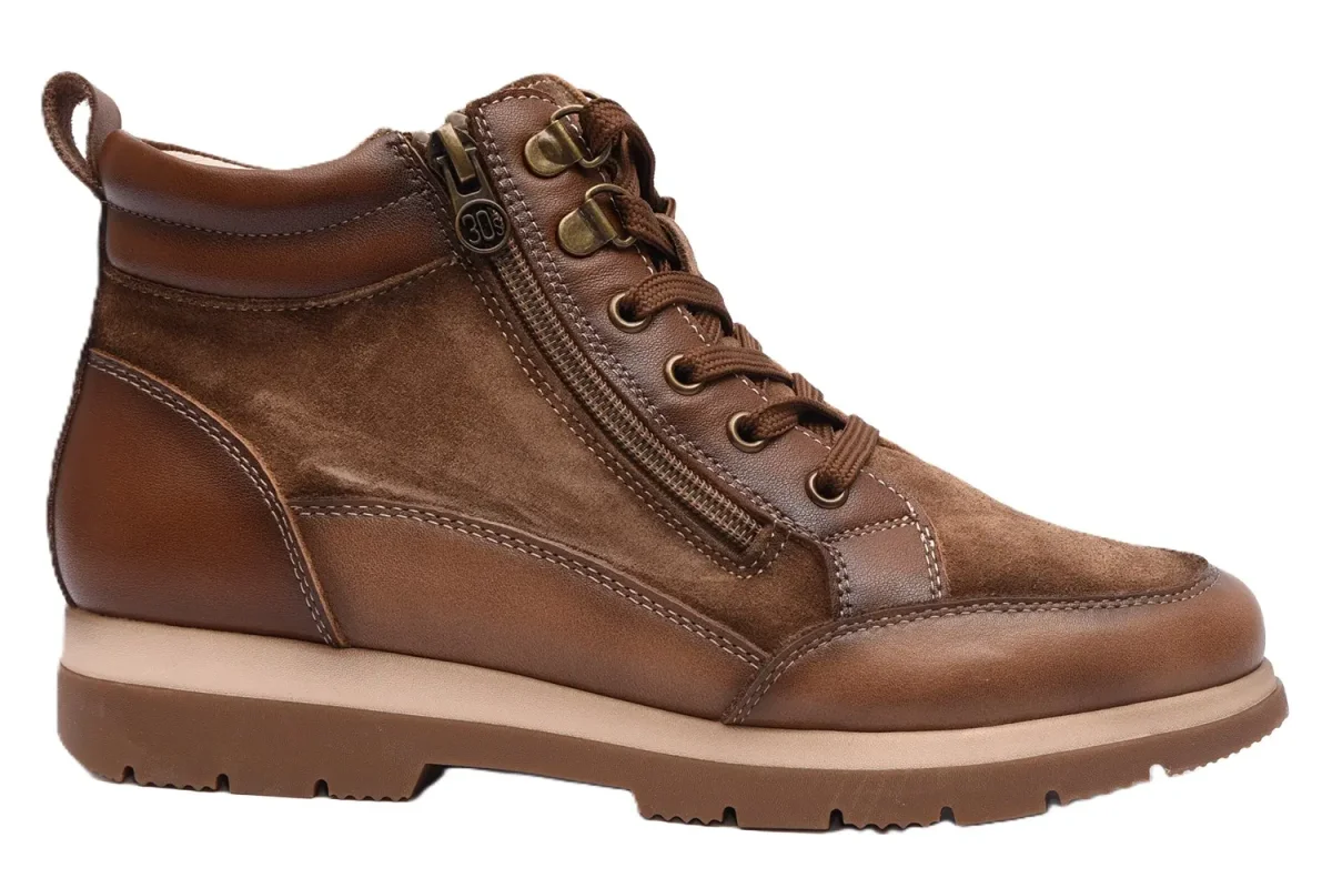 BOTIN DEPORTIVO MUJER CORDONES Y CREMALLERA CUERO L-4460